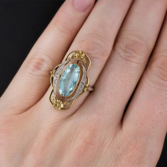 Wholesale Women's Copper Vintage Palace Style Hollow Flower Inlaid Zircon Ring And Bracelet Accessories