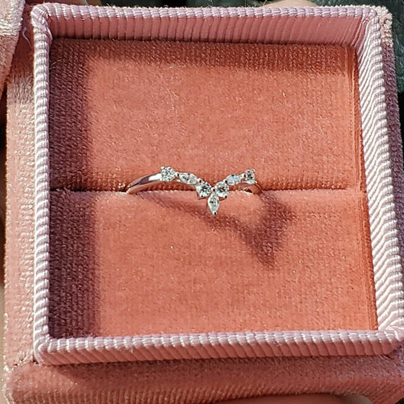 Wholesale Women's Copper Vshaped Horse Eye Zircon Geometric Ring