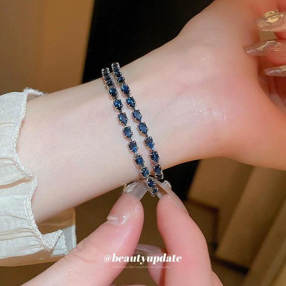 Wholesale Women's Copper Water Drop Geometric Zircon Inlaid Pull Out Bracelet With Light Luxury And High Sense Design