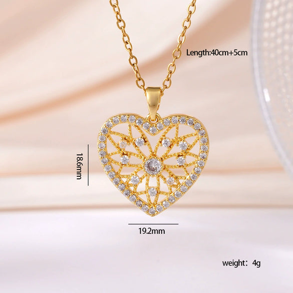 Wholesale Women's Copper Water Drop Zircon Necklace With Heart Shape And Electroplating Process