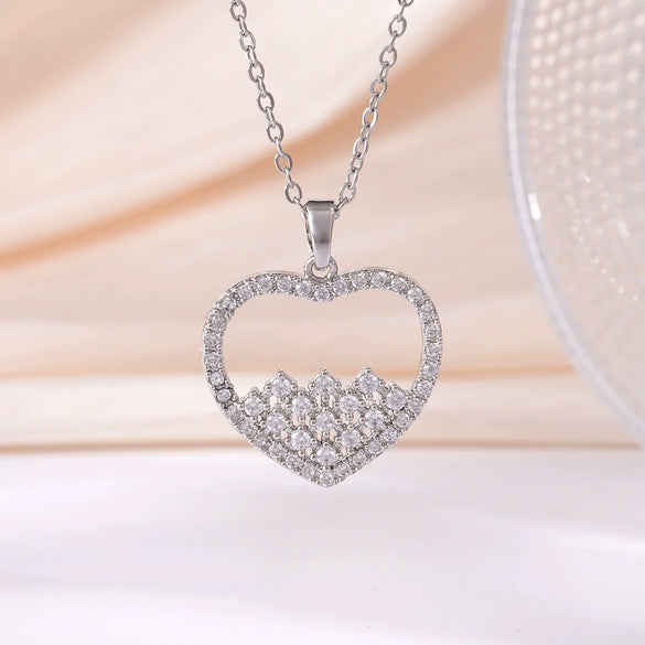 Wholesale Women's Copper Water Drop Zircon Necklace With Heart Shape And Electroplating Process