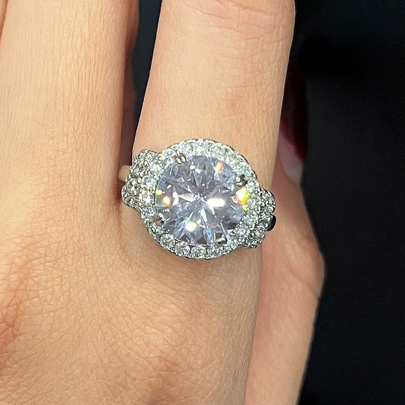 Wholesale Women's Copper Wedding Ring With Geometric Pattern Hand Inlaid Zircon And Platinum Plated