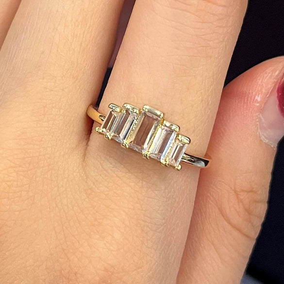 Wholesale Women's Copper Zircon Geometric Ring