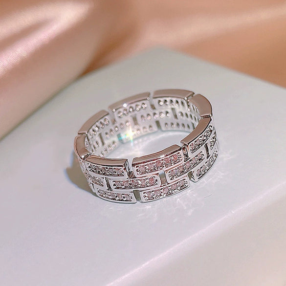 Wholesale Women's Copper Zircon Inlaid Geometric Pattern Ring