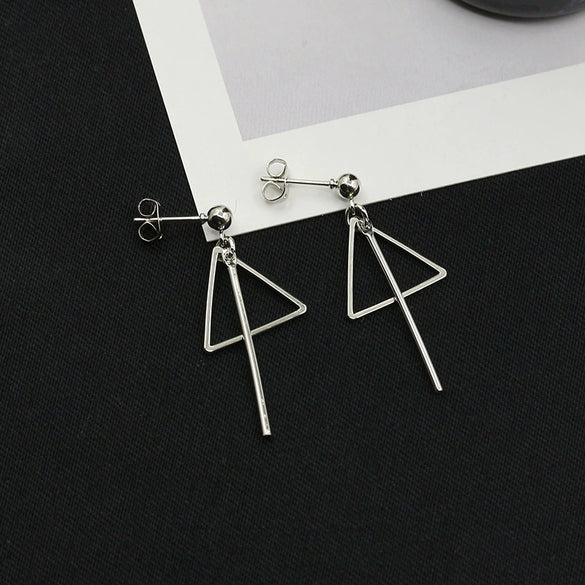 Wholesale Women's Cos Style Asymmetric Geometric Triangle And Circle Earrings In Alloy With Electroplating
