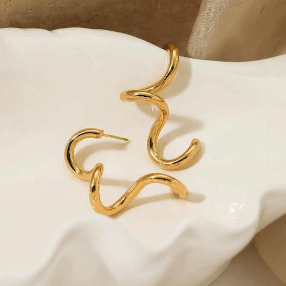 Wholesale Women's Creative Exquisite Line Spiral Geometric Stainless Steel Vacuum Plating Earrings