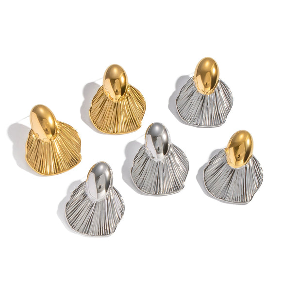 Wholesale Women's Creative Geometric Asymmetrical Striped Leaf Stainless Steel Earrings With Pvd Furnace Vacuum Real Gold Plating Jewelry Accessories