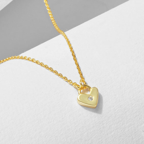 Wholesale Women's Diamond Design Heart Shaped 925 Silver Cross Chain Necklace