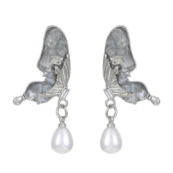 Wholesale Women's Diecast Electroplated Animal Butterfly Asymmetric Earrings