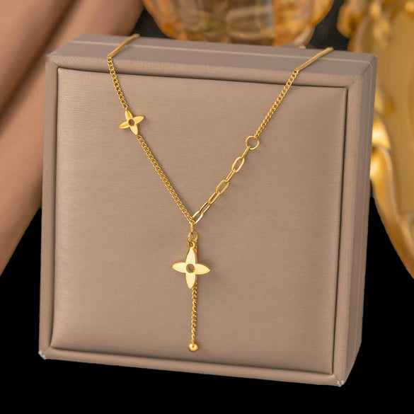 Wholesale Women's Doublelayered Long Necklace With Heart Shape Titanium Steel Pendant Real Gold Plated In The Furnace Oshaped Chain