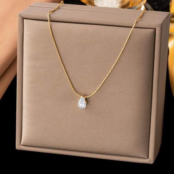 Wholesale Women's Doublelayered Long Necklace With Heart Shape Titanium Steel Pendant Real Gold Plated In The Furnace Oshaped Chain