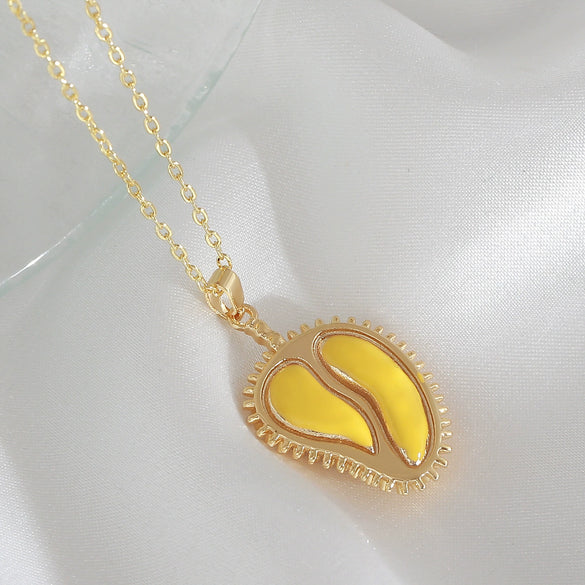 Wholesale Women's Durable Fruit Shaped Copper Necklace With Electroplating And O Word Chain