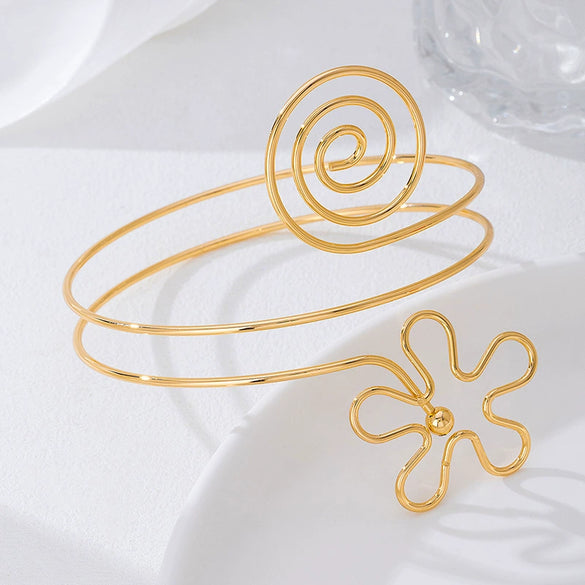 Wholesale Women's Electroplated Alloy Bracelet With Geometric Pattern And Sweet And Cool Style