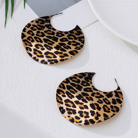 Wholesale Women's Electroplated Alloy Geometric Leopard Print Circular Earrings