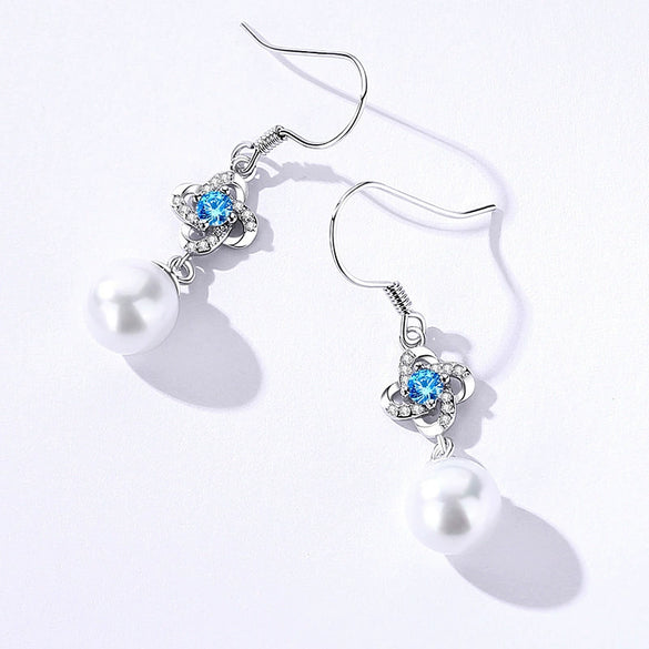 Wholesale Women's Elegant Geometric Four Leaf Clover Electroplated Sterling Silver Earrings