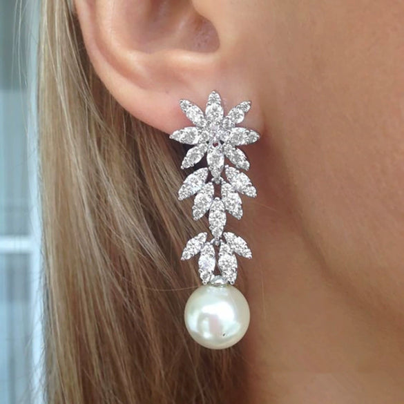 Wholesale Women's Elegant Geometric Plant Flowers Imitation Pearl Copper Electroplated Wedding Dress Earrings