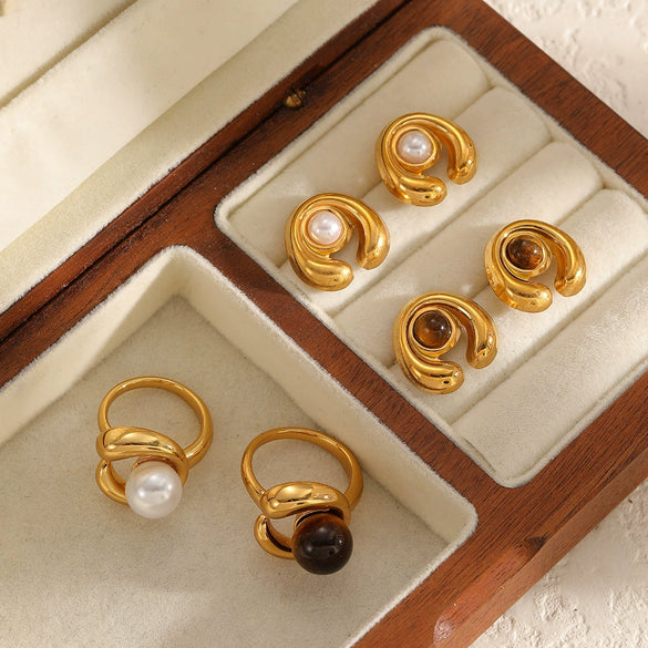 Wholesale Women's Elegant Maillardstyle Geometric Hollow Out Stainless Steel Real Gold Plated Accessories Set Including Ring Earrings And Bracelet