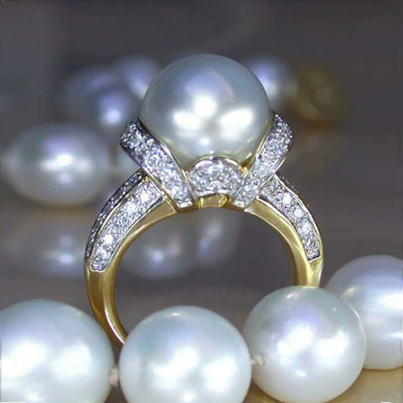Wholesale Women's Elegant Temperament Geometric Zircon Pearl Goldplated Copper Ring Jewelry