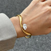 Wholesale Women's Elegant White Zircon Wave Open Bracelet In 18K Gold Plated Stainless Steel With Modern Geometric Style