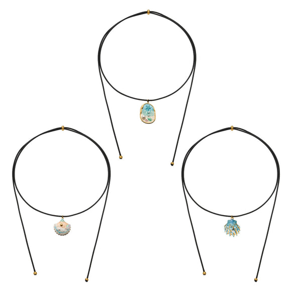 Wholesale Women's Enamel Floral Pearl Shell Pendant Necklace With Leather Cord Clavicle Chain Set Geometric Stainless Steel Electroplated Light Luxury Jewelry