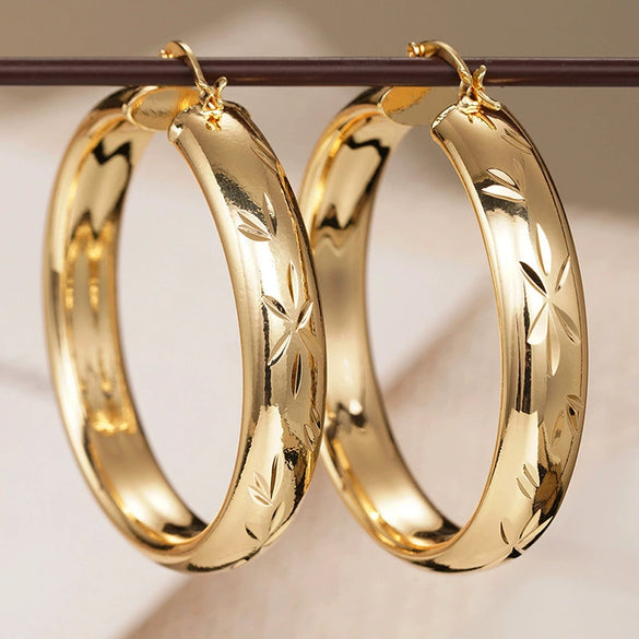 Wholesale Women's Exaggerated Geometric Copper Earrings With Electroplating Design