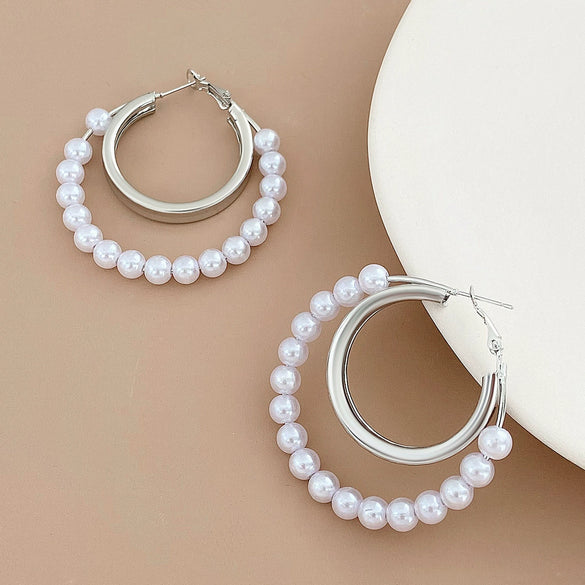 Wholesale Women's Exaggerated Geometric Metal Circle Earrings With Electroplating Design