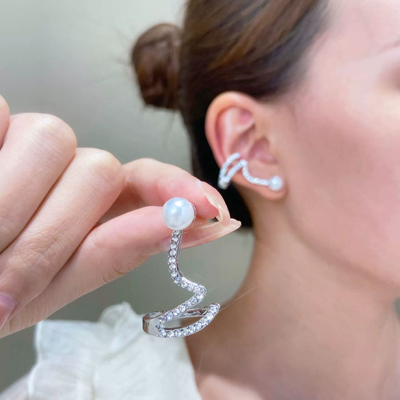 Wholesale Women's Exaggerated Geometric Metal Circle Earrings With Electroplating Design