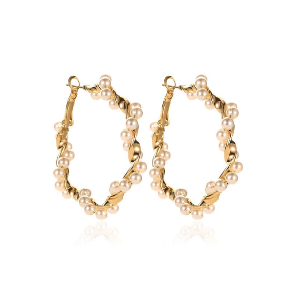 Wholesale Women's Exaggerated Geometric Metal Circle Earrings With Electroplating Design