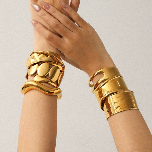 Wholesale Women's Exaggerated Gold Electroplated Stainless Steel Open Bracelet Jewelry