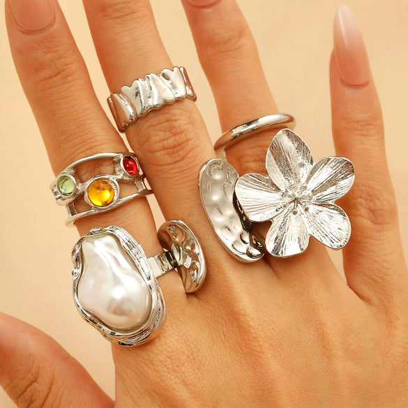 Wholesale Women's Exotic Geometric Zinc Alloy Electroplated Ring Set With Flower And Chain Patterns