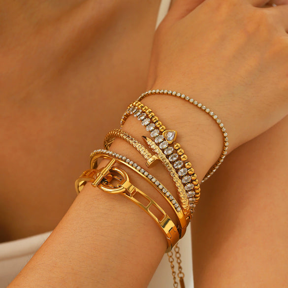 Wholesale Women's Exquisite Light Luxury Highend Electroplated Stainless Steel And 18K Heart Shape And Geometric Bracelet With Inlaid Zircon Design