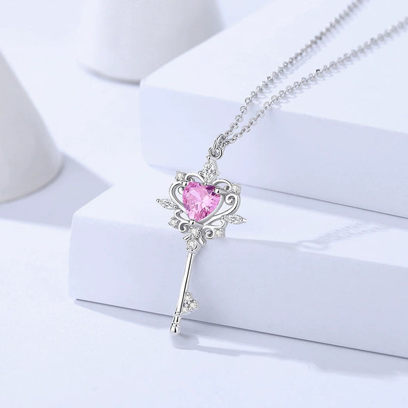 Wholesale Women's Fashion Allmatch Heartshaped Geometric Inlaid Zircon 925 Sterling Silver Necklace With Cross Chain
