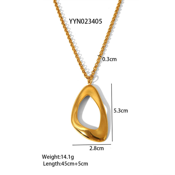 Wholesale Women's Fashion Clavicle Chain With Butterfly Pendant Titanium Steel And Stainless Steel Geometric And Animal Pattern Pvd Furnace Real Gold Electroplating