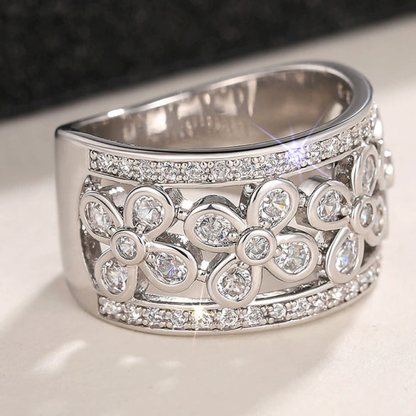 Wholesale Women's Fashion Copper Flower Geometric Ring Jewelry With Zirconia
