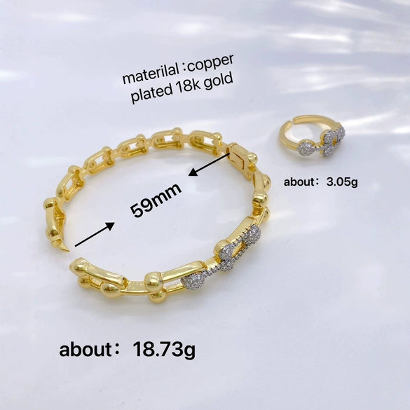 Wholesale Women's Fashion Copper U Letter Hollow Electroplated Bracelet