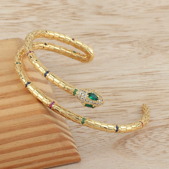Wholesale Women's Fashion Copper Zircon Real Gold Plated Bracelets With Animal And Zodiac Patterns