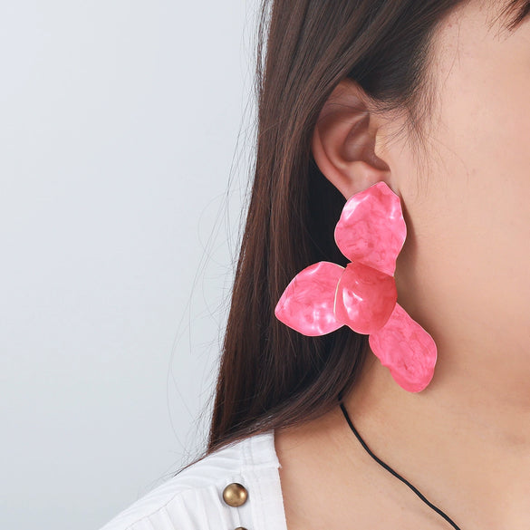 Wholesale Women's Fashion Exaggerated Zinc Alloy Flower Petal Dripping Oil Earrings