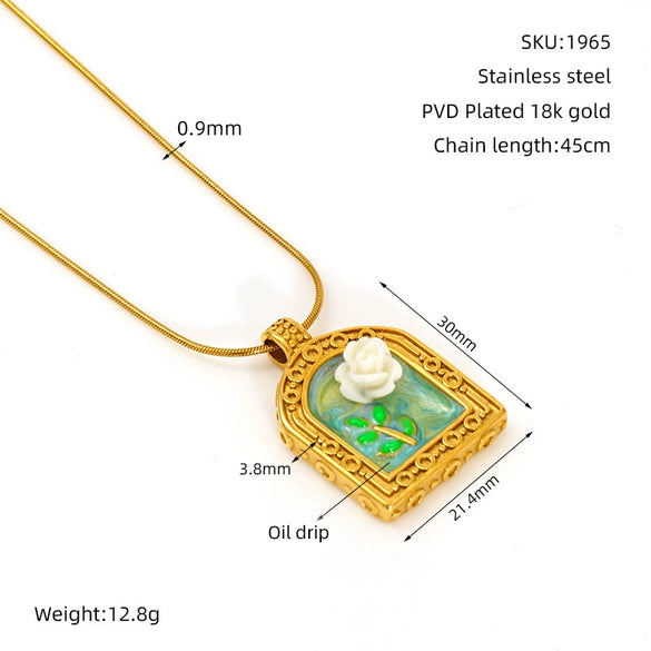 Wholesale Women's Fashion Flowershaped Tulip Pendant Necklace With Electroplated Titanium Steel And O Word Chain