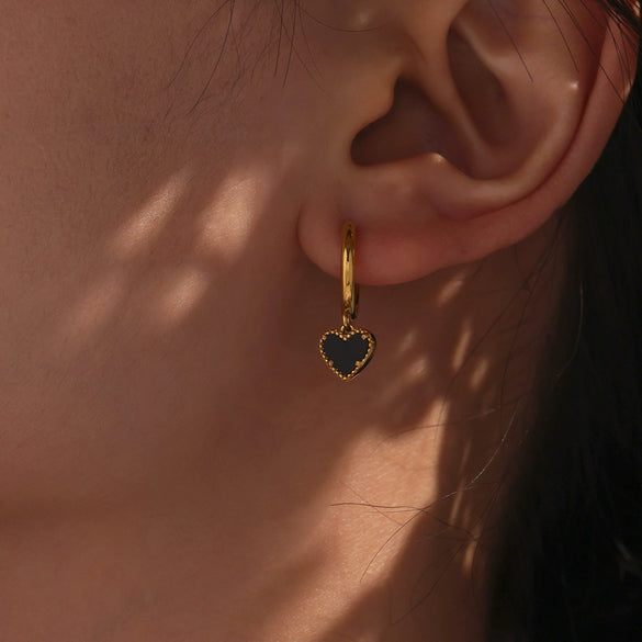Wholesale Women's Fashion Geometric Black Agate Heart Exquisite Earrings Stainless Steel 18K Gold Plated