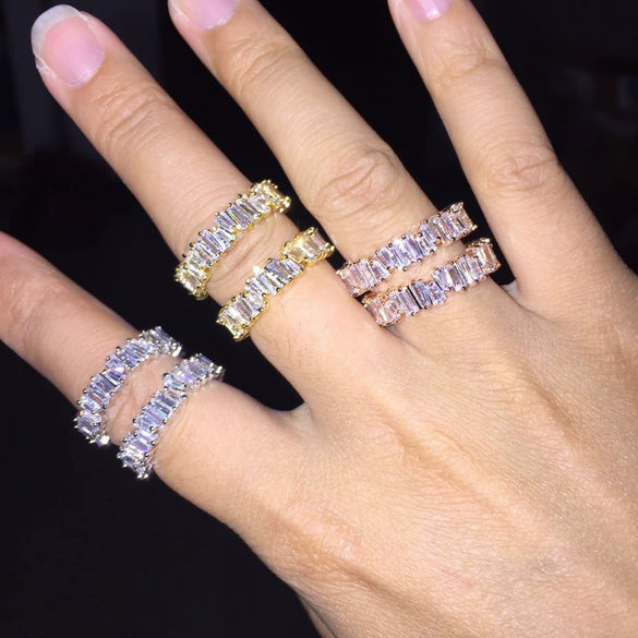 Wholesale Women's Fashion Geometric Copper Ring With Microinlaid Zircon