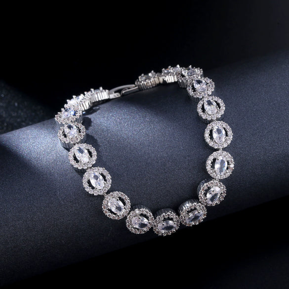 Wholesale Women's Fashion Geometric Copper Zircon Inlaid Bracelet