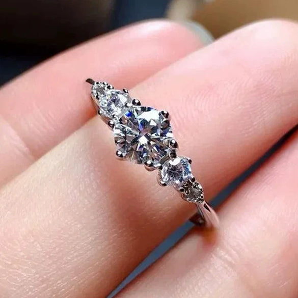 Wholesale Women's Fashion Geometric Flash Diamond Round Zircon Copper Ring Jewelry