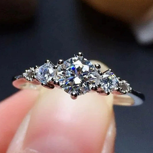 Wholesale Women's Fashion Geometric Flash Diamond Round Zircon Copper Ring Jewelry