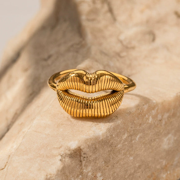Wholesale Women's Fashion Geometric Open Ring In 18K Gold Plated Stainless Steel With Electroplating Treatment Individually Packaged