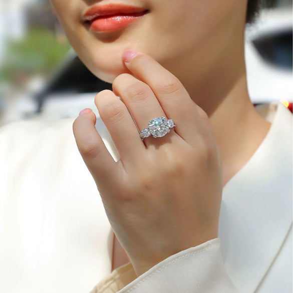 Wholesale Women's Fashion Geometric 925 Silver Moissanite Ring Set With Diamonds