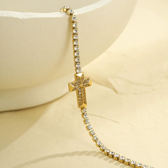 Wholesale Women's Fashion Geometric Stainless Steel 18K Electroplated Diamond Microinlaid Bracelet