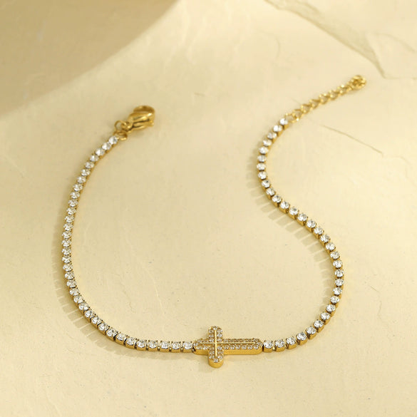 Wholesale Women's Fashion Geometric Stainless Steel 18K Electroplated Diamond Microinlaid Bracelet