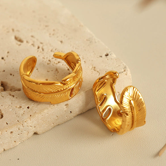 Wholesale Women's Fashion Geometric 316L Stainless Steel Living Ring With Electroplating
