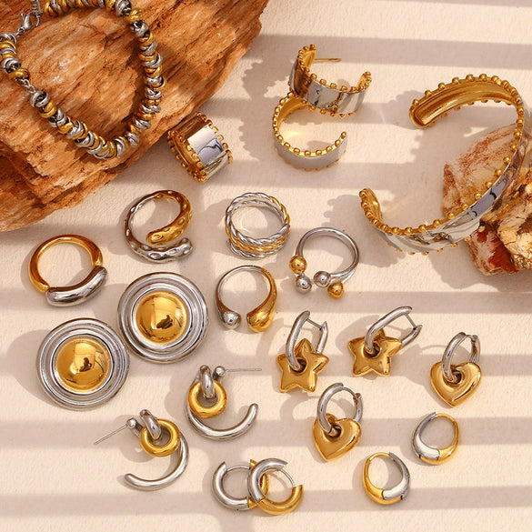 Wholesale Women's Fashion Gold Earrings Bracelet And Ring Set Stainless Steel 18K Gold Plated Geometric Pattern