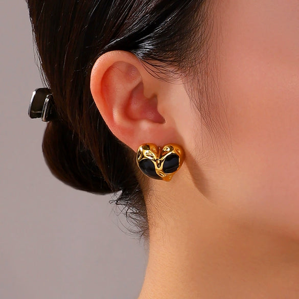 Wholesale Women's Fashion Heart Shaped Drop Oil Earrings In Stainless Steel With 18K Vacuum Plating In Furnace